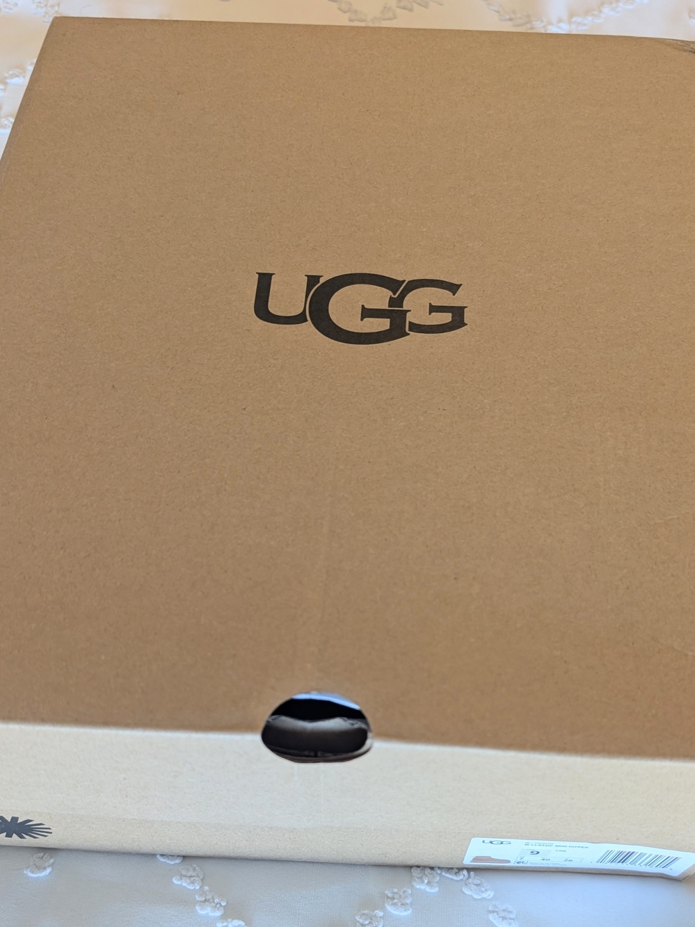 UGG MINI DIPPER still In Box - Picture 9 of 9